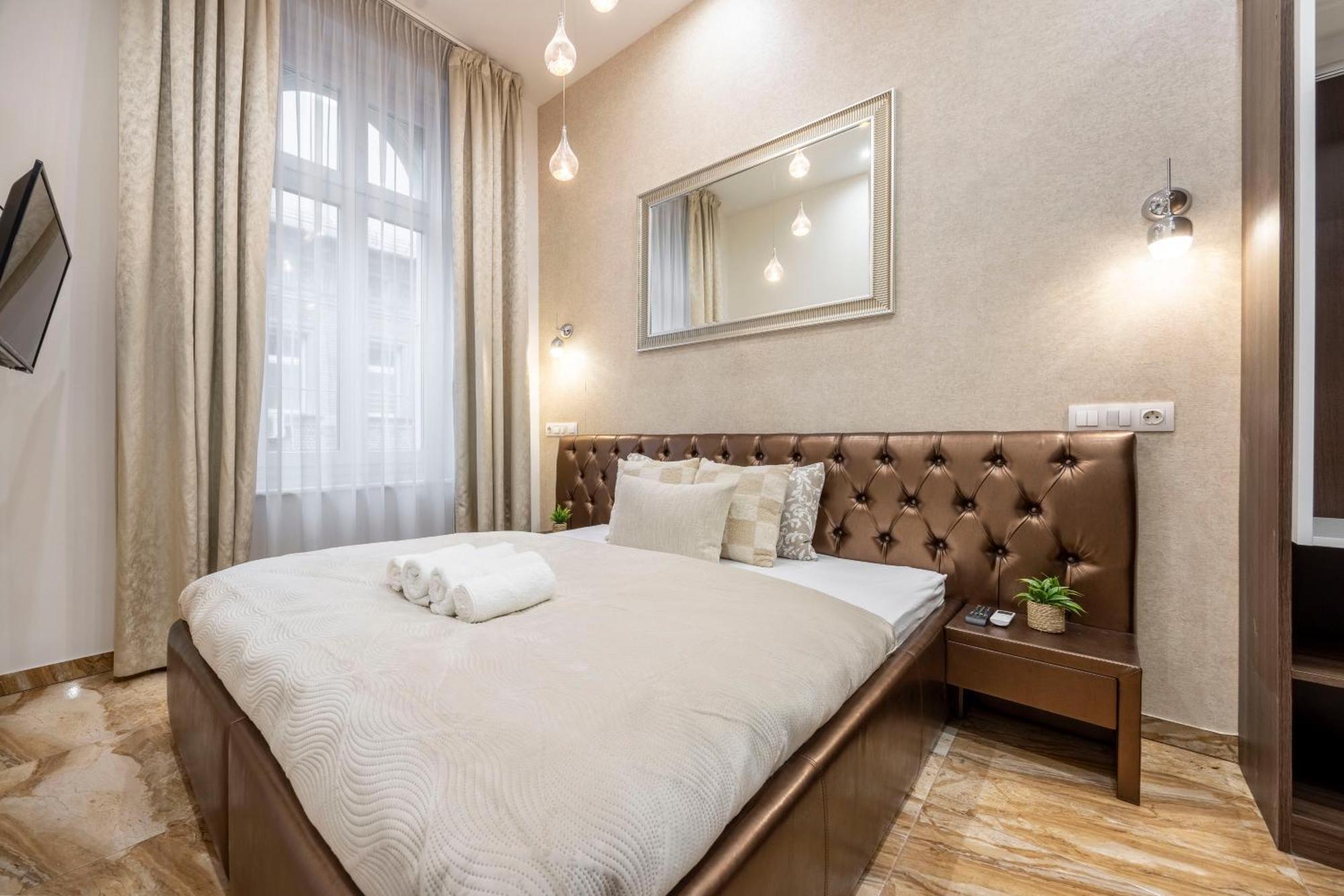 Luxe N' Charm Grand By Prestige Homes Apartment Budapest